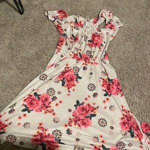 A flower dress that’s cute